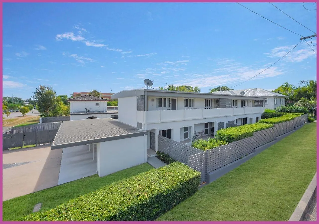 Meander To The Strand On Mckinley Townsville